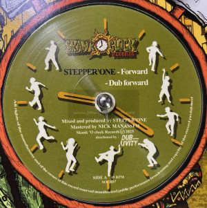 Skank O Clock Records-12"-Forward / Stepper One + Run To The Rock / Stepper One